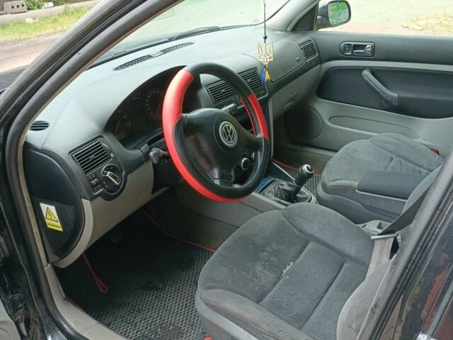 Чорний Фольксваген Гольф, об'ємом двигуна 0 л та пробігом 300 тис. км за 3500 $, фото 6 на Automoto.ua