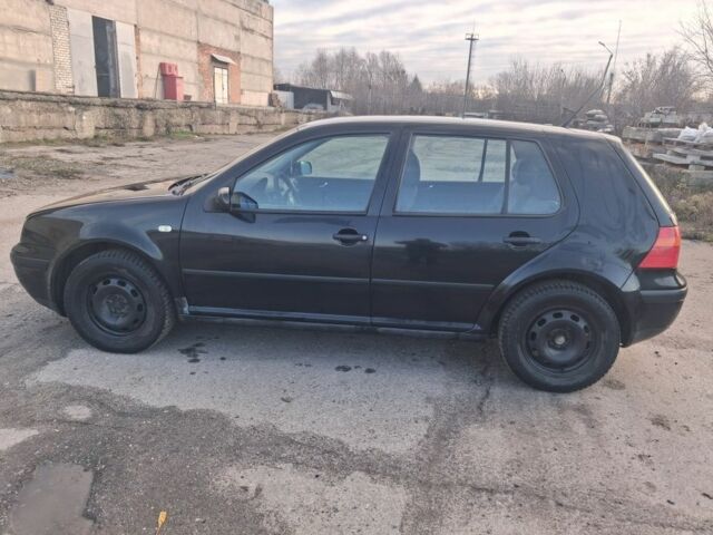 Черный Фольксваген Гольф, объемом двигателя 1.6 л и пробегом 230 тыс. км за 4300 $, фото 5 на Automoto.ua