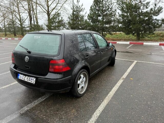 Черный Фольксваген Гольф, объемом двигателя 1.4 л и пробегом 300 тыс. км за 1900 $, фото 5 на Automoto.ua