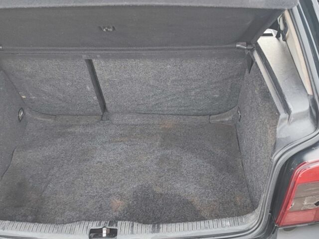 Черный Фольксваген Гольф, объемом двигателя 1.9 л и пробегом 498 тыс. км за 1900 $, фото 5 на Automoto.ua