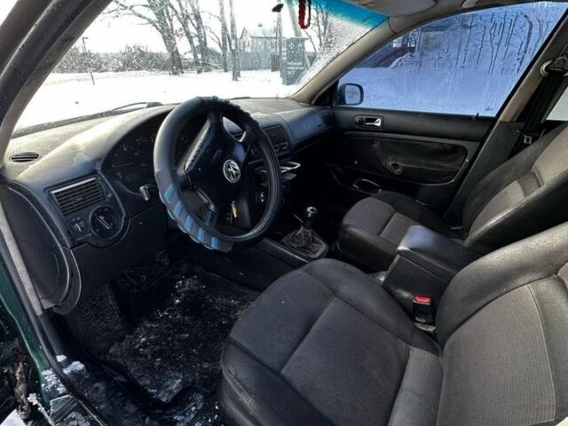 Черный Фольксваген Гольф, объемом двигателя 0 л и пробегом 250 тыс. км за 1650 $, фото 4 на Automoto.ua