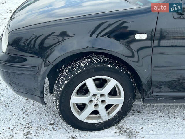 Чорний Фольксваген Гольф, об'ємом двигуна 1.39 л та пробігом 289 тис. км за 3700 $, фото 5 на Automoto.ua