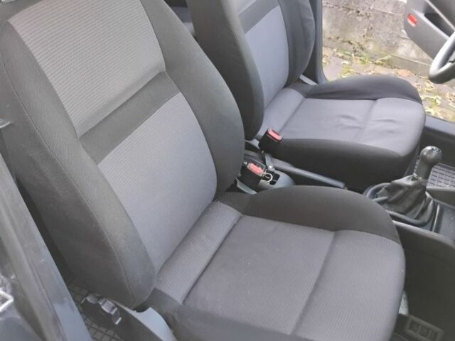 Черный Фольксваген Гольф, объемом двигателя 0 л и пробегом 289 тыс. км за 3850 $, фото 13 на Automoto.ua