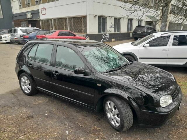 Черный Фольксваген Гольф, объемом двигателя 1.6 л и пробегом 265 тыс. км за 4100 $, фото 2 на Automoto.ua