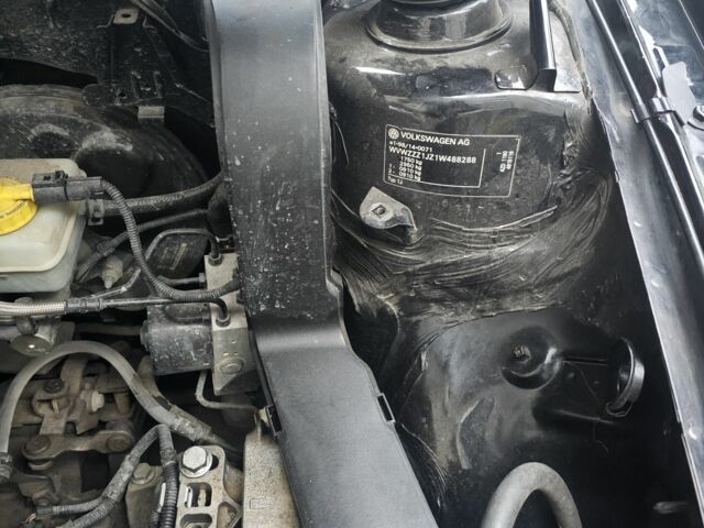 Черный Фольксваген Гольф, объемом двигателя 1.6 л и пробегом 330 тыс. км за 4400 $, фото 10 на Automoto.ua