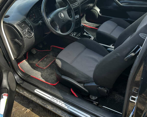 Фольксваген Гольф 2000 у Волочиске на Automoto.ua Чорний Фольксваген Гольф, об'ємом двигуна 1.39 л та пробігом 256 тис. км за 3249 $, фото 8 на Automoto.ua