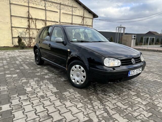 Черный Фольксваген Гольф, объемом двигателя 1.9 л и пробегом 260 тыс. км за 1350 $, фото 3 на Automoto.ua