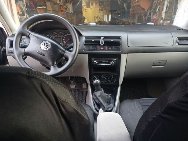 Черный Фольксваген Гольф, объемом двигателя 0 л и пробегом 243 тыс. км за 3850 $, фото 19 на Automoto.ua