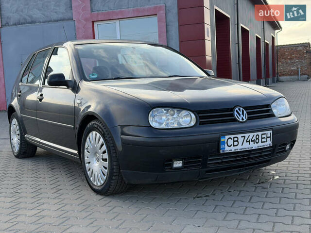 Черный Фольксваген Гольф, объемом двигателя 1.6 л и пробегом 245 тыс. км за 2999 $, фото 15 на Automoto.ua