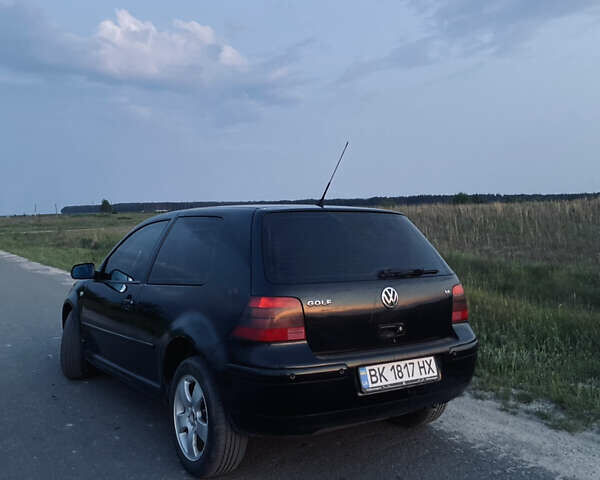 Чорний Фольксваген Гольф, об'ємом двигуна 1.6 л та пробігом 255 тис. км за 2950 $, фото 2 на Automoto.ua