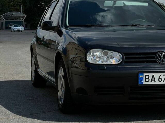 Чорний Фольксваген Гольф, об'ємом двигуна 1.4 л та пробігом 250 тис. км за 3700 $, фото 1 на Automoto.ua