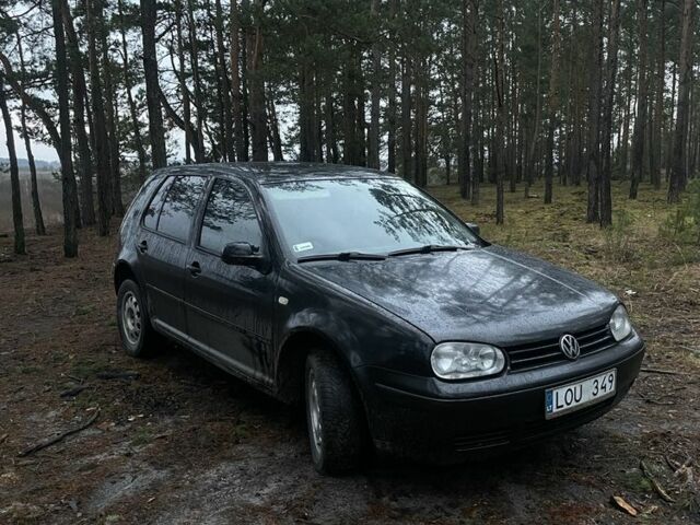 Черный Фольксваген Гольф, объемом двигателя 1.9 л и пробегом 320 тыс. км за 1750 $, фото 4 на Automoto.ua