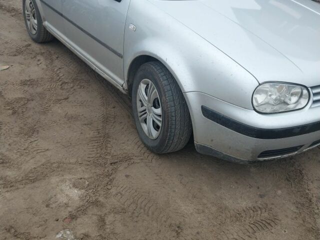 Черный Фольксваген Гольф, объемом двигателя 0 л и пробегом 300 тыс. км за 1900 $, фото 1 на Automoto.ua