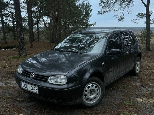 Черный Фольксваген Гольф, объемом двигателя 1.9 л и пробегом 320 тыс. км за 1750 $, фото 5 на Automoto.ua