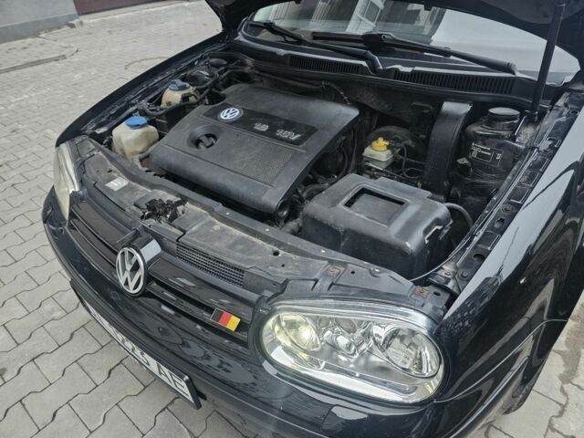 Черный Фольксваген Гольф, объемом двигателя 1.6 л и пробегом 330 тыс. км за 4400 $, фото 8 на Automoto.ua
