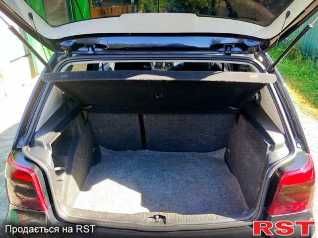 Чорний Фольксваген Гольф, об'ємом двигуна 1.4 л та пробігом 216 тис. км за 4000 $, фото 4 на Automoto.ua