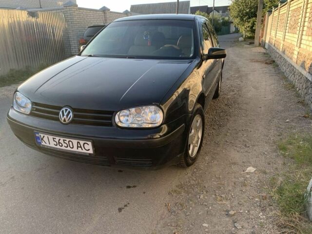 Черный Фольксваген Гольф, объемом двигателя 1.6 л и пробегом 240 тыс. км за 3900 $, фото 2 на Automoto.ua