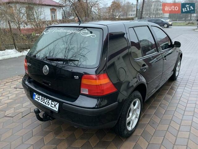 Черный Фольксваген Гольф, объемом двигателя 1.6 л и пробегом 263 тыс. км за 4250 $, фото 2 на Automoto.ua