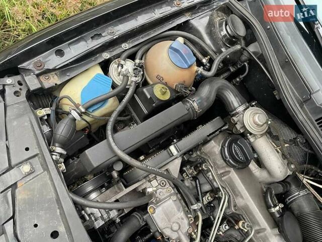 Черный Фольксваген Гольф, объемом двигателя 1.9 л и пробегом 316 тыс. км за 2999 $, фото 4 на Automoto.ua