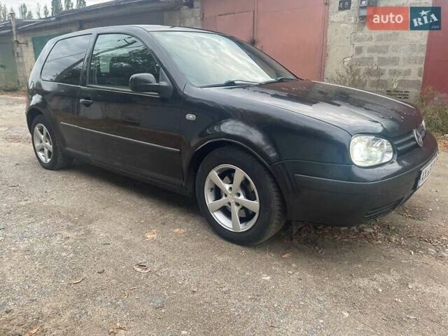 Черный Фольксваген Гольф, объемом двигателя 1.9 л и пробегом 316 тыс. км за 2999 $, фото 20 на Automoto.ua