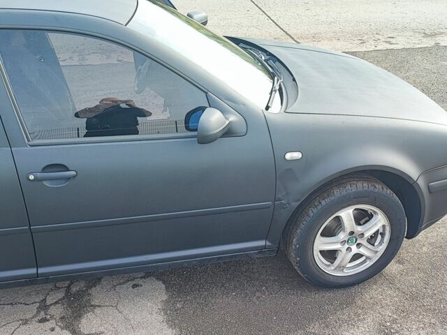 Черный Фольксваген Гольф, объемом двигателя 1.9 л и пробегом 498 тыс. км за 1900 $, фото 7 на Automoto.ua