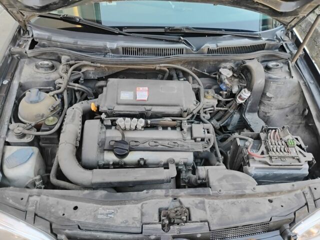 Черный Фольксваген Гольф, объемом двигателя 0 л и пробегом 289 тыс. км за 3850 $, фото 22 на Automoto.ua