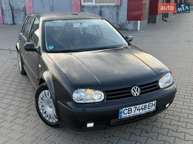 Черный Фольксваген Гольф, объемом двигателя 1.6 л и пробегом 245 тыс. км за 2999 $, фото 8 на Automoto.ua