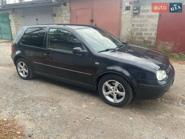 Черный Фольксваген Гольф, объемом двигателя 1.9 л и пробегом 316 тыс. км за 2999 $, фото 23 на Automoto.ua