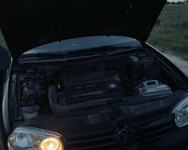 Чорний Фольксваген Гольф, об'ємом двигуна 1.6 л та пробігом 255 тис. км за 2950 $, фото 5 на Automoto.ua