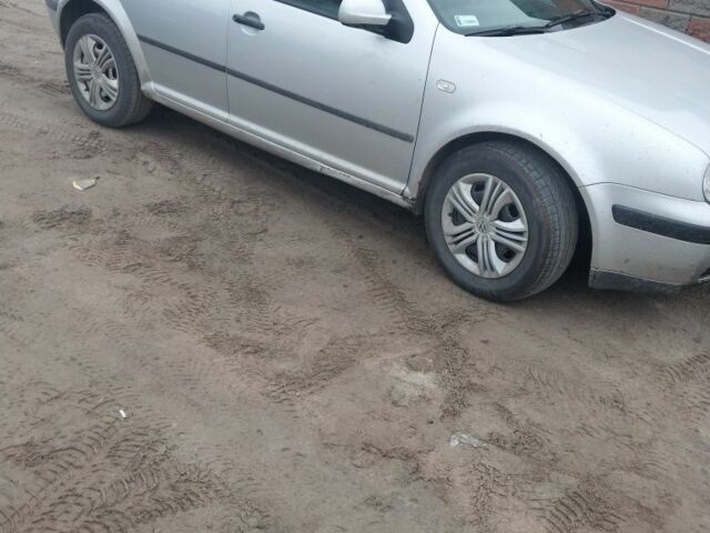 Черный Фольксваген Гольф, объемом двигателя 0 л и пробегом 300 тыс. км за 1900 $, фото 2 на Automoto.ua