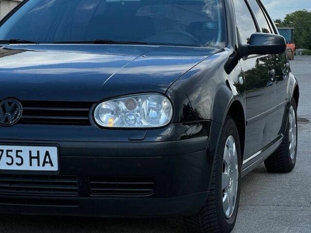 Чорний Фольксваген Гольф, об'ємом двигуна 1.4 л та пробігом 250 тис. км за 3700 $, фото 2 на Automoto.ua