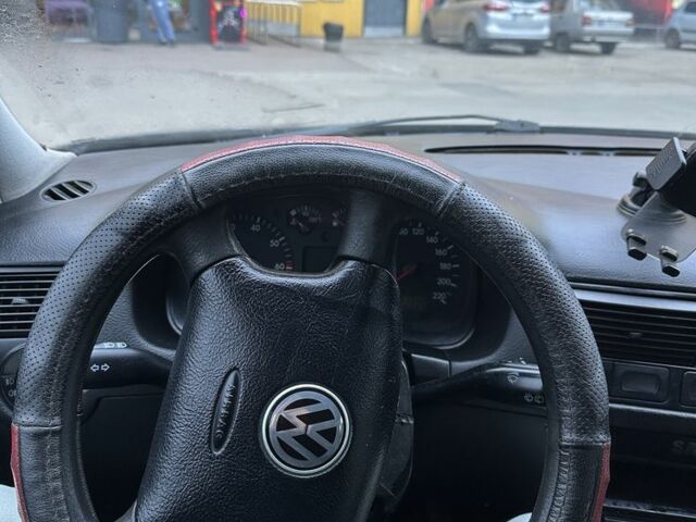 Чорний Фольксваген Гольф, об'ємом двигуна 1.4 л та пробігом 3 тис. км за 2500 $, фото 2 на Automoto.ua