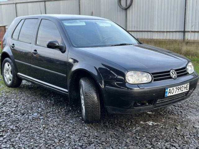 Черный Фольксваген Гольф, объемом двигателя 1.4 л и пробегом 260 тыс. км за 3300 $, фото 1 на Automoto.ua