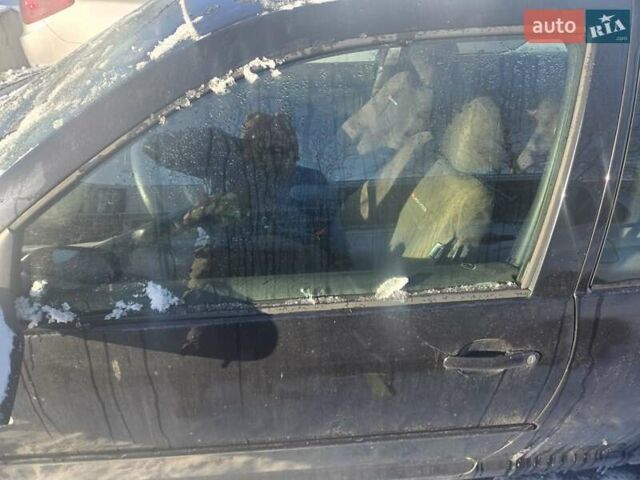 Черный Фольксваген Гольф, объемом двигателя 1.9 л и пробегом 400 тыс. км за 1500 $, фото 6 на Automoto.ua