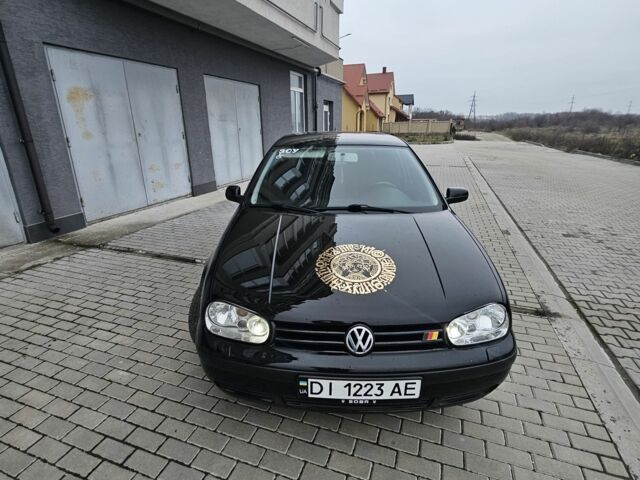 Черный Фольксваген Гольф, объемом двигателя 1.6 л и пробегом 330 тыс. км за 4400 $, фото 18 на Automoto.ua