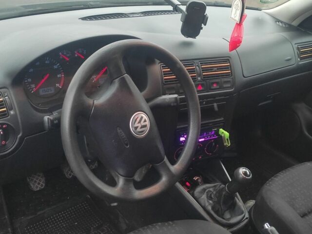 Чорний Фольксваген Гольф, об'ємом двигуна 1.4 л та пробігом 230 тис. км за 2500 $, фото 6 на Automoto.ua