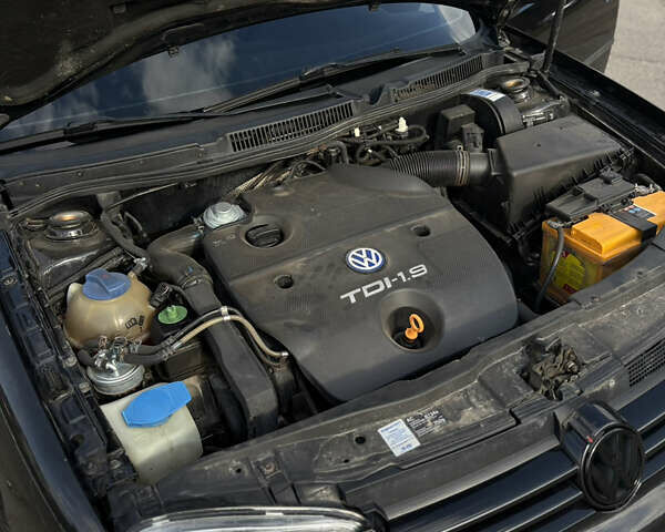 Чорний Фольксваген Гольф, об'ємом двигуна 1.9 л та пробігом 341 тис. км за 3800 $, фото 24 на Automoto.ua