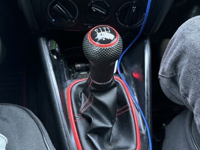 Чорний Фольксваген Гольф, об'ємом двигуна 1.4 л та пробігом 3 тис. км за 2500 $, фото 6 на Automoto.ua