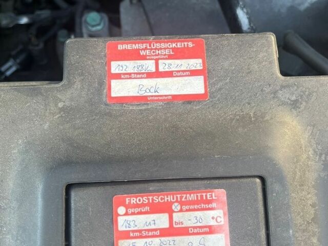 Черный Фольксваген Гольф, объемом двигателя 1.6 л и пробегом 210 тыс. км за 4600 $, фото 36 на Automoto.ua