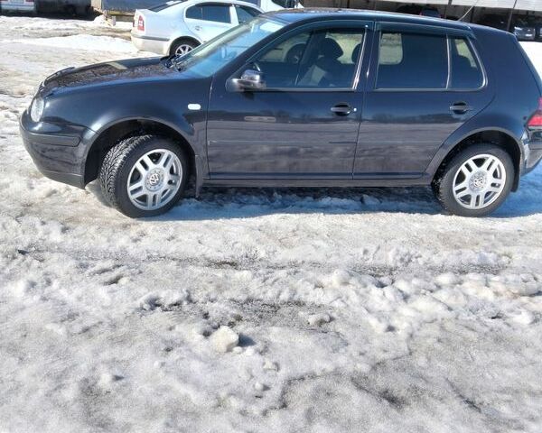 Чорний Фольксваген Гольф, об'ємом двигуна 1.6 л та пробігом 273 тис. км за 4450 $, фото 3 на Automoto.ua