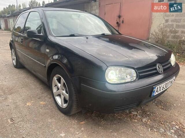 Черный Фольксваген Гольф, объемом двигателя 1.9 л и пробегом 316 тыс. км за 2999 $, фото 26 на Automoto.ua