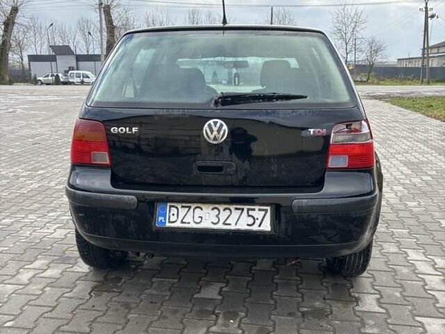 Черный Фольксваген Гольф, объемом двигателя 1.9 л и пробегом 260 тыс. км за 1350 $, фото 5 на Automoto.ua