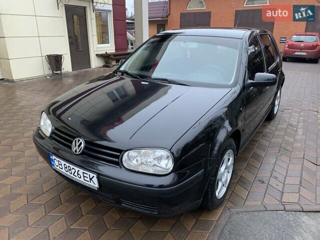 Черный Фольксваген Гольф, объемом двигателя 1.6 л и пробегом 263 тыс. км за 4250 $, фото 1 на Automoto.ua