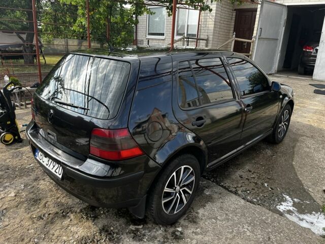 Черный Фольксваген Гольф, объемом двигателя 1.9 л и пробегом 420 тыс. км за 3080 $, фото 2 на Automoto.ua