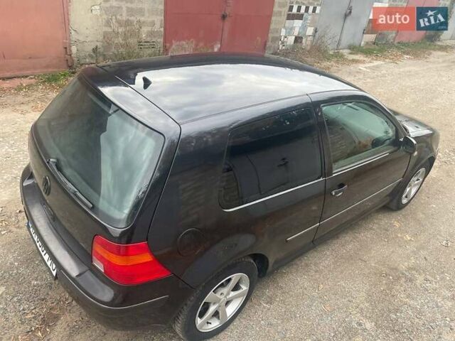 Черный Фольксваген Гольф, объемом двигателя 1.9 л и пробегом 316 тыс. км за 2999 $, фото 19 на Automoto.ua