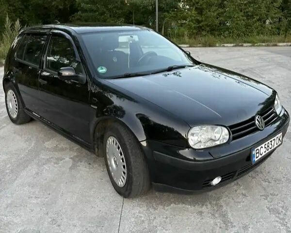Черный Фольксваген Гольф, объемом двигателя 1.4 л и пробегом 288 тыс. км за 1861 $, фото 1 на Automoto.ua