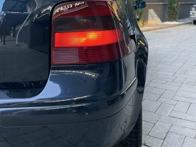 Черный Фольксваген Гольф, объемом двигателя 1.9 л и пробегом 330 тыс. км за 4000 $, фото 9 на Automoto.ua