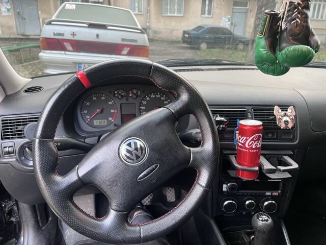 Черный Фольксваген Гольф, объемом двигателя 1.4 л и пробегом 207 тыс. км за 3500 $, фото 7 на Automoto.ua