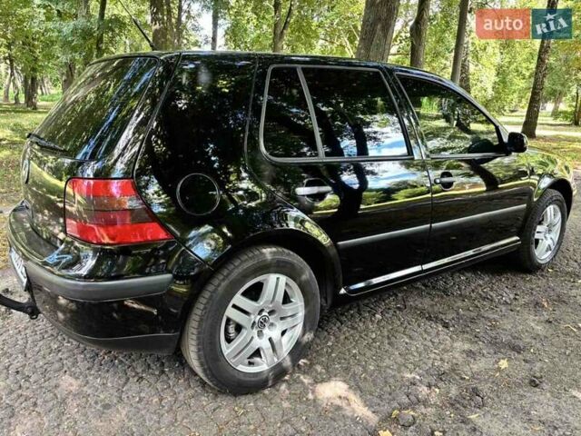 Черный Фольксваген Гольф, объемом двигателя 1.39 л и пробегом 253 тыс. км за 4900 $, фото 5 на Automoto.ua