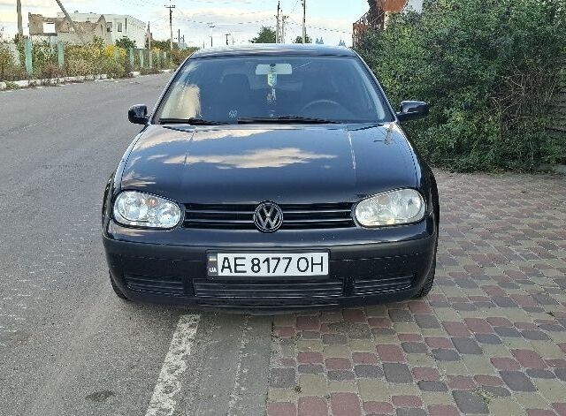 Чорний Фольксваген Гольф, об'ємом двигуна 1.6 л та пробігом 230 тис. км за 4300 $, фото 3 на Automoto.ua